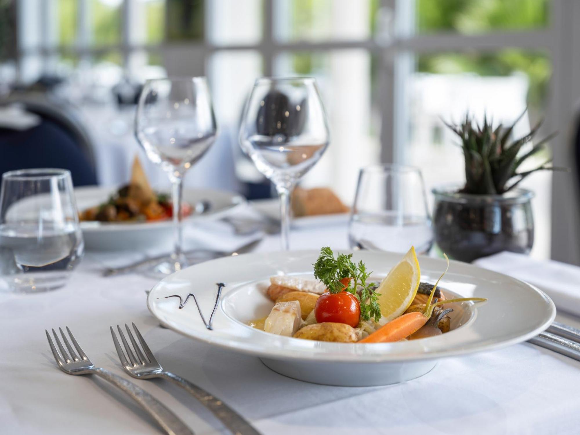 Golden Tulip La Baule Hotel ภายนอก รูปภาพ
